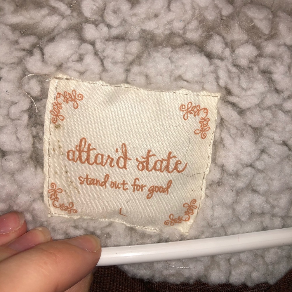 Altar’d State Teddy Jacket - Picture 3 of 4
